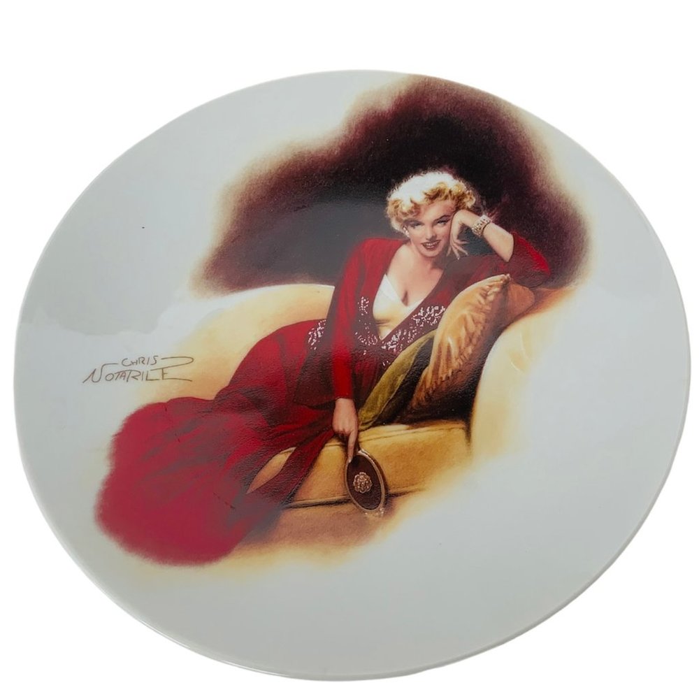 Marilyn Monroe Collectors Plate Decor Bother Knock